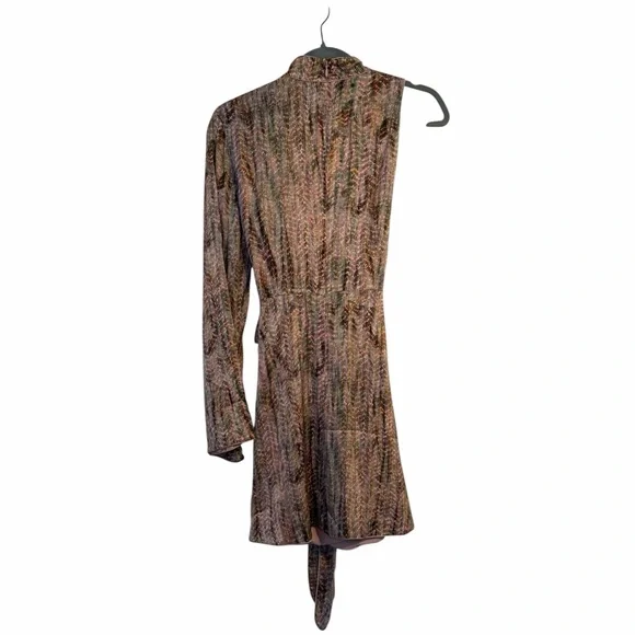 Alexis One Shoulder Speckle Print Capi
Satin Mini Dress - Picture 6 of 11